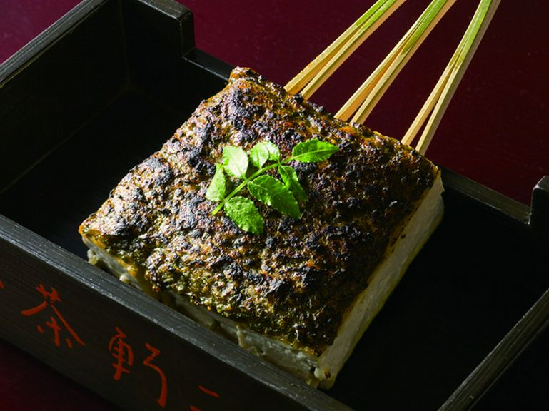 創業当時から愛され続けている歴史深い『名物　田楽豆腐』