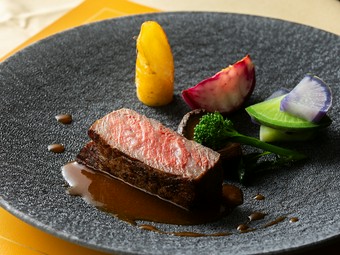 肉を食べる喜びがつまる『金子ファームの牛サーロインステーキ』