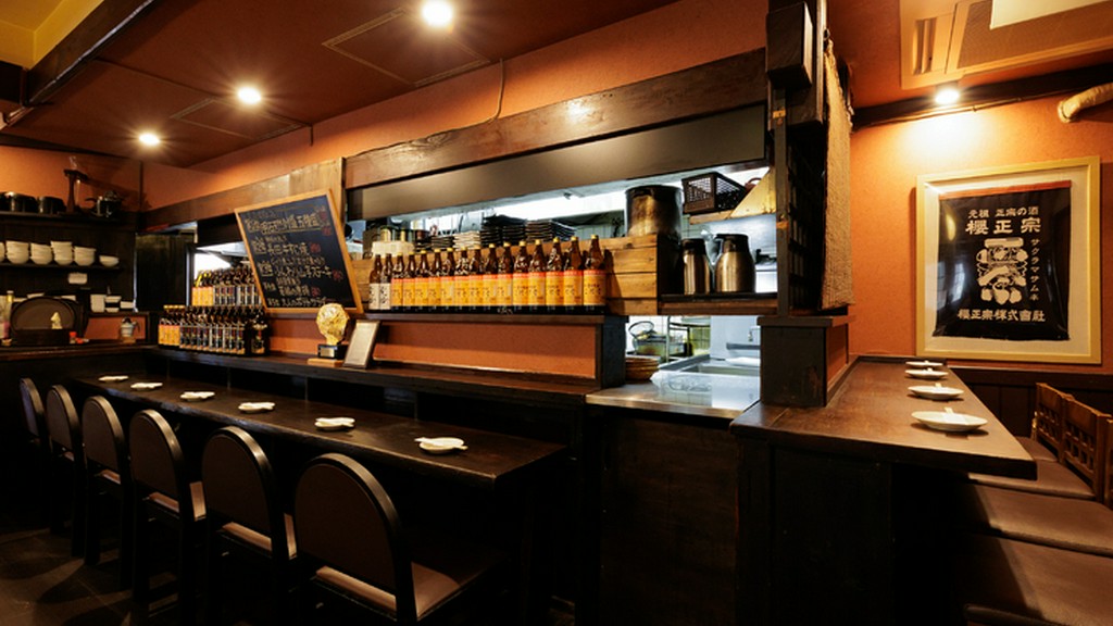 仕事帰りに、休日に。ふらりと気軽に立ち寄れるカウンター席