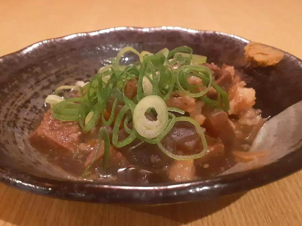 しみじみとした懐かしさを感じられるおいしさ『牛すじ煮込み』