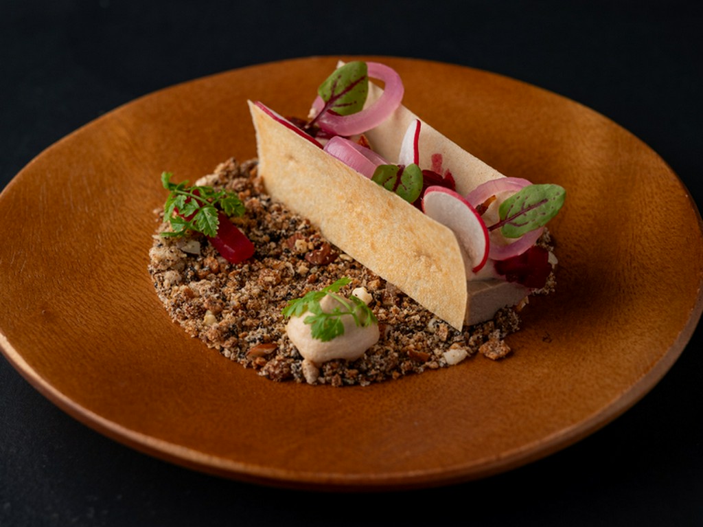 魅力溢れる美味を味わい、尽きることない会話を楽しんで