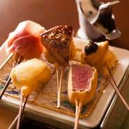 ※　1、コース以外でも串は追加できます。（串は常時30種類程ございます。）　
※　2、生野菜のおかわりできます。
→上記2項目はコース代とは別に追加料金が発生いたします。
※こちらのコースは、10歳以下のお食事をされないお子様の御予約は御断りさせて頂いております。
