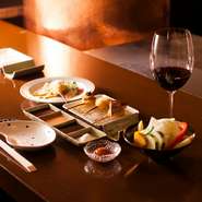 ※　1、コース以外でも串は追加できます。（串は常時30種類程ございます。）　
※　2、生野菜のおかわりできます。
→上記2項目はコース代とは別に追加料金が発生いたします。
※こちらのコースは、10歳以下のお食事をされないお子様の御予約は御断りさせて頂いております。
