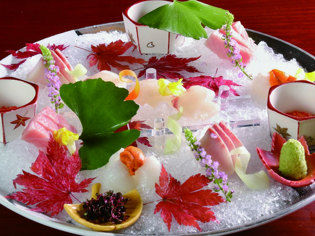 四季折々の海の幸・山の幸。その持ち味を活かす繊細な美食