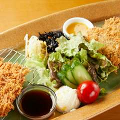 季節ごとに変わるのも楽しみな、旬の食材を使った串揚げ