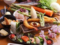 サクサクの串揚げを存分にお楽しみください！
串揚げ以外にもカルパッチョやデザートまでボリューム感◎