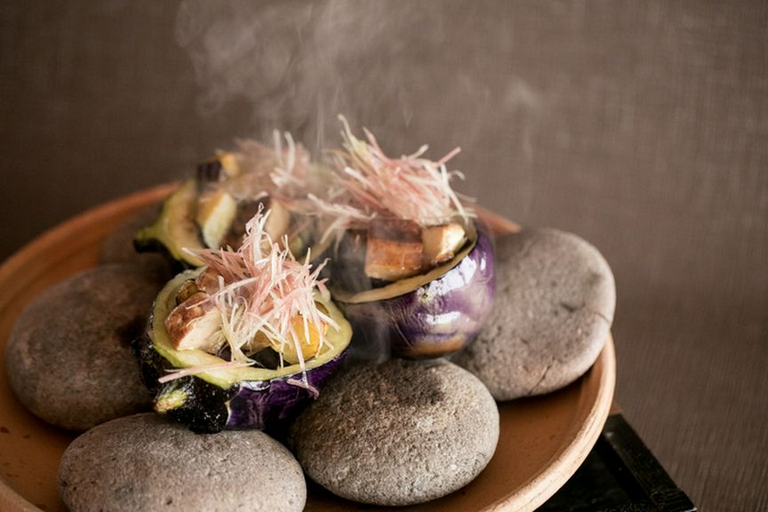 四季折々、旬の食材を厳選。特別な日に『会席 菊水』