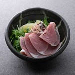 焼肉を食べるための酸味のきいた人気サラダです。