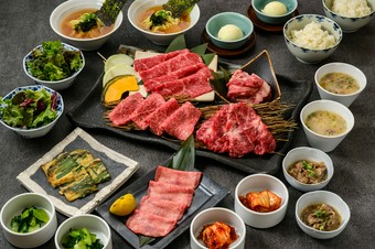 和牛焼肉を気軽に楽しめるエントリーコースです。このコースに、極上のお肉を注文するのもおすすめ。