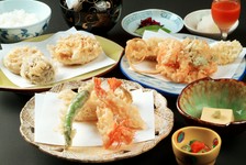 2時間飲み放題付き！季節の天ぷらや刺身、天丼にデザートなど大満足なコース