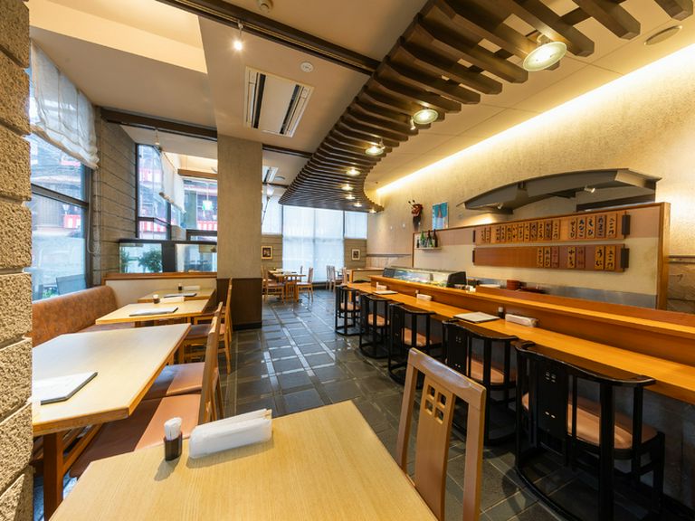 くつろぎを与えてくれる、洗練された和空間