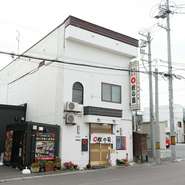 パートナー・友人間のお祝いごとだけでなく、七五三や入園・入学・就職祝いや、還暦などの大切な家族が迎えた人生の節目のお祝いごとにも足を運べるお店です。