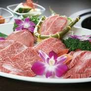 （タレ・塩・わさび添え・ピリ辛）
焼肉と言ったらやはりカルビ！味付けも三種ご用意しておりますのでお好みに合わせてどうぞ！