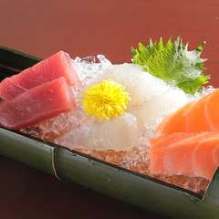 造りの三種盛り合わせ