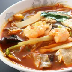 北京ちゃんぽん／酸辣湯麺