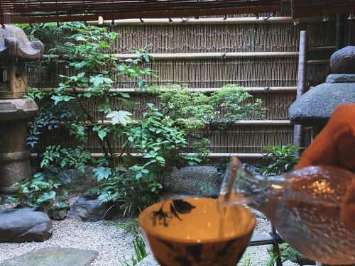 酒の会の様子