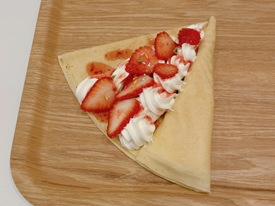 ［定番］ストロベリークレープ