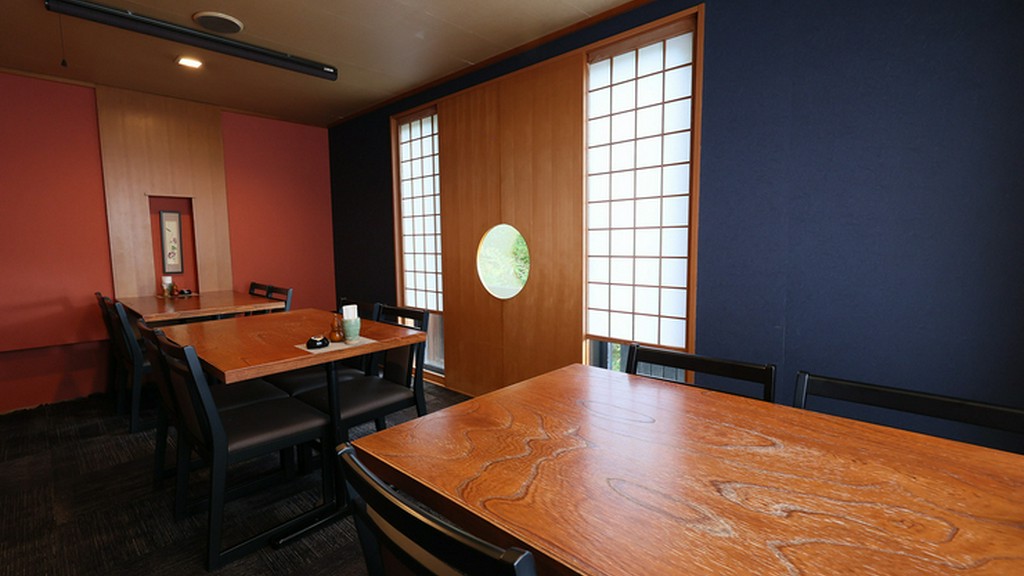 幅広い世代で共にリラックスできる小上がり席