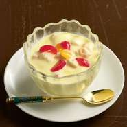 自家製ヨーグルトを使ったデザート