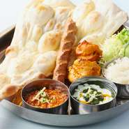 大人気　カリー2種類、ナンorライス、パパド、チキンティッカ（1p）、シークカバブ（1p）、サラダ、ドリンク付き