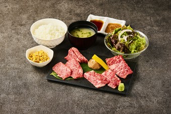 素材の魅力を活かしたランチで、岩手の味覚を楽しめる『いわて牛4種ランチ』