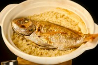 お祝いに　もちづき自慢の【鯛飯】