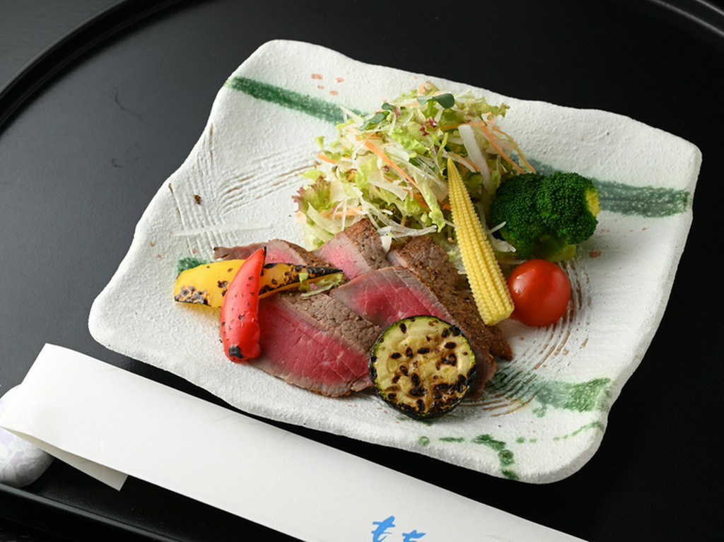 素材の良さを損なわず仕上げる『国産牛フィレステーキ』