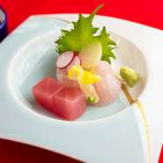 季節の料理の一例。