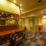 ゆったり椅子で寛ぐ特別カウンター