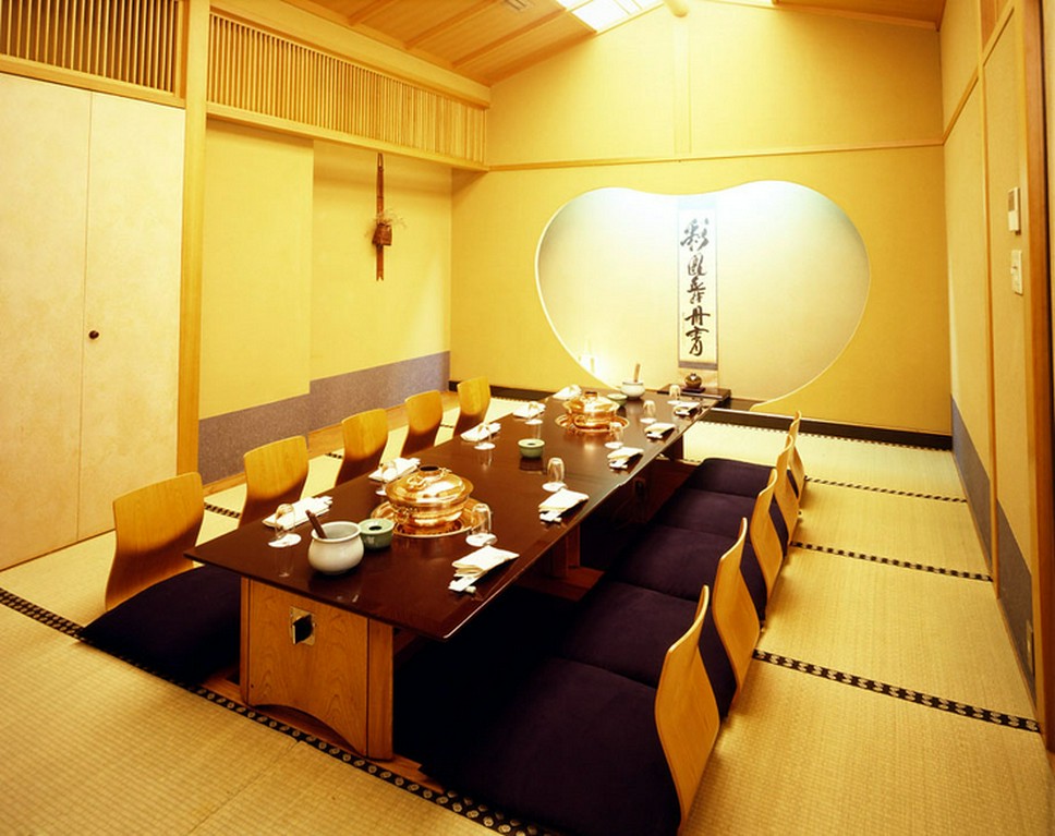 用途に合わせやすい、テーブル個室と掘りごたつのお座敷個室