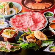 『しゃぶしゃぶ』や『すき焼き』は、海外の方にも幅広く知られている日本料理の一つ。個室が完備されているので、仕事関係の接待や会食はもちろん大事な宴席の予約もスムーズに進めることができます。