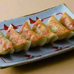 焼き餃子　六個