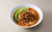 唐辛子のほどよい刺激が特徴の“担担麺”。