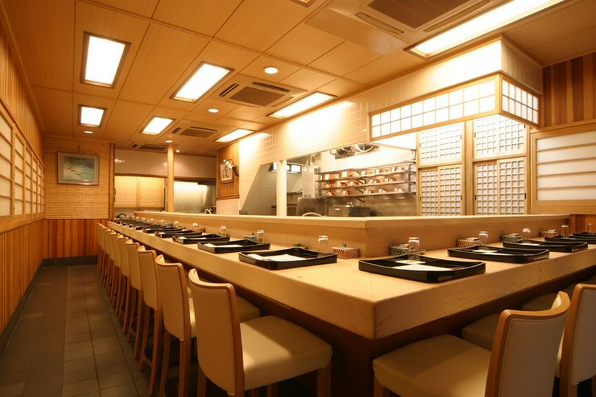 大事な人を誘い、おいしい料理に舌鼓を打つ