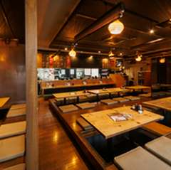 飲み放題で盛り上がる、おいしい時間。ニーズに応じて貸切も可能