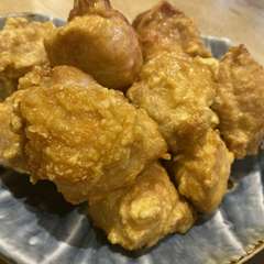 柔らかジューシー、ひと口で幸せ『地鶏の唐揚げ』