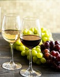 お席滞在時間は120分、飲み放題付き。
おつまみ充実の全６品。
