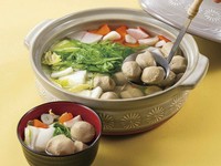 両国といえば思い浮かぶのが国技館・相撲・ちゃんこ鍋。
そのちゃんこ鍋をラ・ベランダ風にアレンジして提供いたします。
ぜひお召し上がりください。