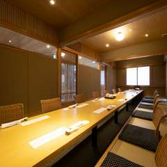 少人数から宴会利用まで、ゆったりと食を楽しめる会食