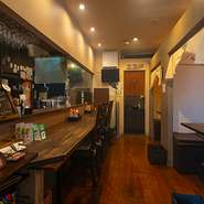 料理のおいしさはもちろん、大人がゆっくりと寛げる雰囲気なのも人気の理由。2024年でオープンより16年、地域の人に愛され続けるお店です。おいしく楽しい、くつろぎの時間を提供してくれます。