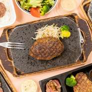 玉ねぎの甘み、肉本来の旨味とコク、シンプルですが奥が深い専門店のハンバーグを是非ご堪能ください。