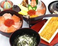 素材にこだわった逸品をご用意しました。各種ご宴会にご利用ください。