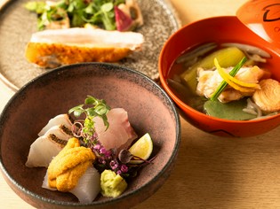 釜石の漁師さん直送の天然魚、岩手産の旬野菜や大地の恵みが集う