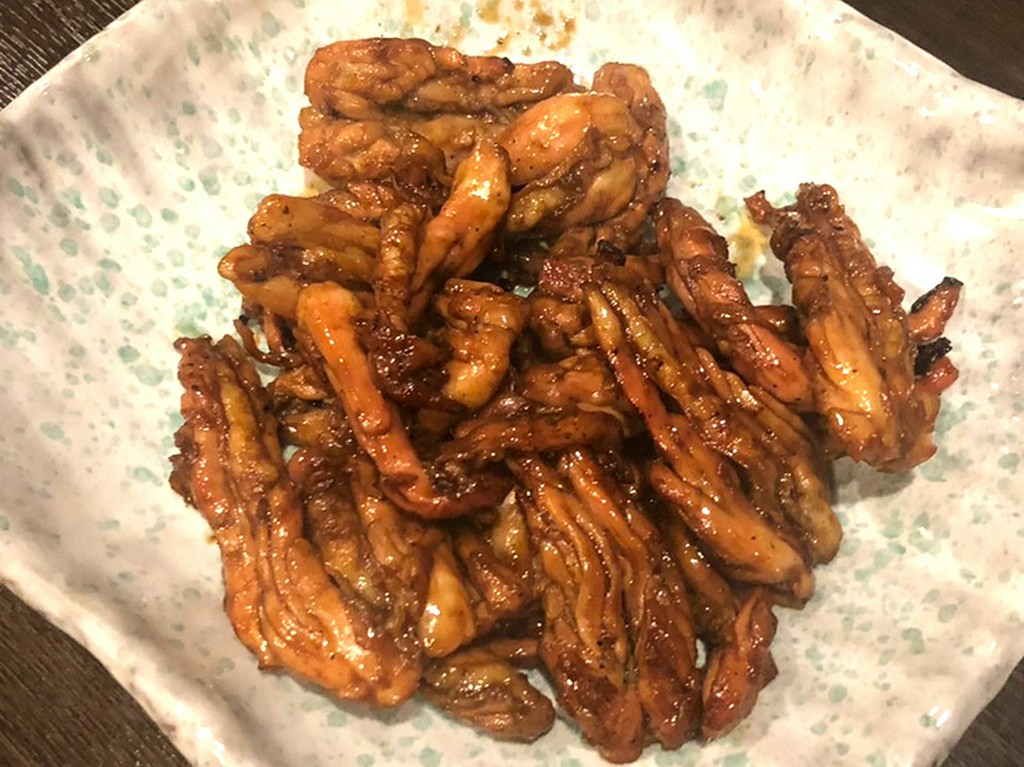 秘伝のたれと鶏の旨みが調和する『せせり身焼き（たれ・塩）』