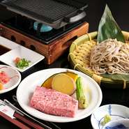 県を代表する食材である「飛騨牛」を、こだわりのスタイルで楽しめるお店。お米も岐阜県産コシヒカリを使用。名物の飛騨そばや、特産品である赤かぶを使った漬物など、飛騨高山ならではの食の恵みを堪能できます。