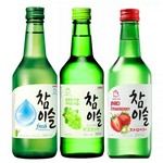 お酒が苦手な人や焼酎が苦手なでも飲みやすい味に変化！韓国の人気ジュース「ボンボン」のぶどう、ピーチ、梨ジュースで割ればフルーツティーでさっぱりとした味わいに。