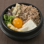 濃厚坦々スープにそぼろが良く絡みます!