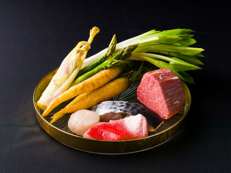 選ばれた背景にあるのは、素材を尊ぶ静かな情熱と確かな目利き