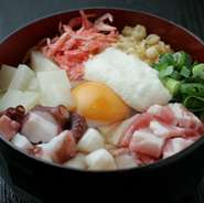 他のお好み焼きに比べて山芋が2倍入ったフワフワお好み焼き。