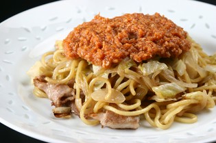 青春のトマト焼きそば